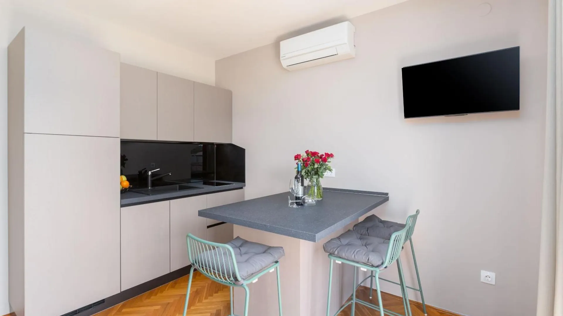 Oleander Apartment Porec 0*,  Croatia